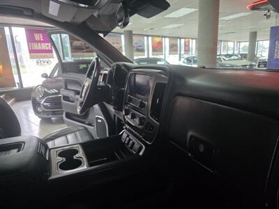 2017 GMC Sierra 1500 Denali 4DR CREW CAB 4X4/V8   - Photo 16 - Hamilton, OH 45015