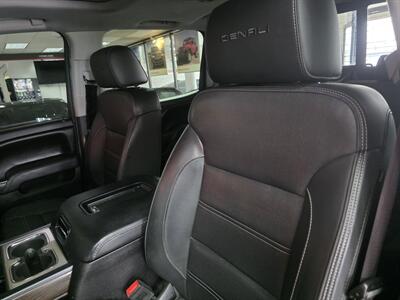 2017 GMC Sierra 1500 Denali 4DR CREW CAB 4X4/V8   - Photo 35 - Hamilton, OH 45015
