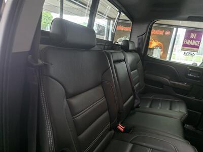 2017 GMC Sierra 1500 Denali 4DR CREW CAB 4X4/V8   - Photo 20 - Hamilton, OH 45015
