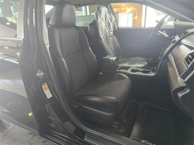 2017 Toyota Camry SE 4DR SEDAN   - Photo 14 - Hamilton, OH 45015