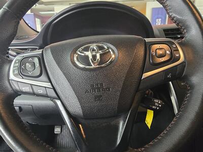 2017 Toyota Camry SE 4DR SEDAN   - Photo 23 - Hamilton, OH 45015