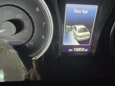 2017 Toyota Camry SE 4DR SEDAN   - Photo 19 - Hamilton, OH 45015