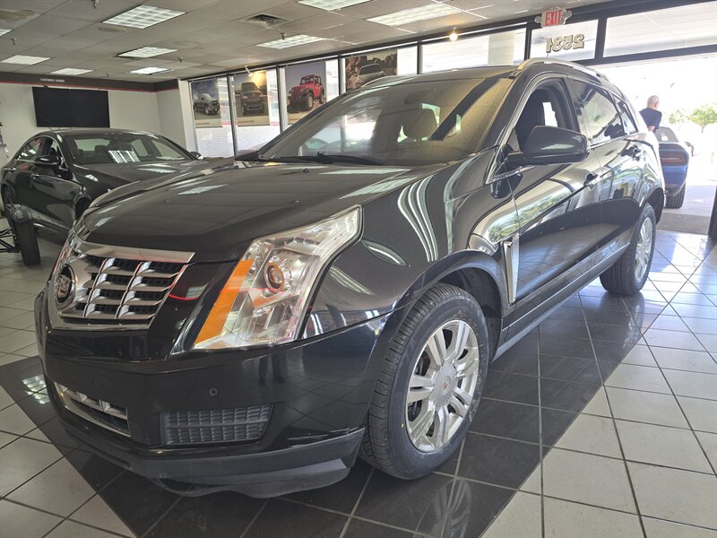 2013 Cadillac SRX Luxury Collection 4DR SUV AWD - Photo 1 - Hamilton, OH 45015