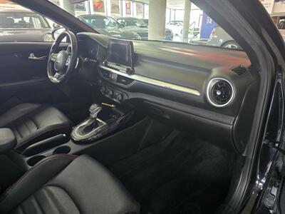 2020 Kia Forte GT 4DR SEDAN   - Photo 13 - Hamilton, OH 45015