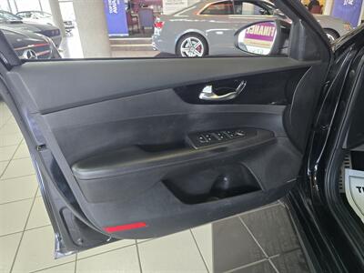 2020 Kia Forte GT 4DR SEDAN   - Photo 7 - Hamilton, OH 45015