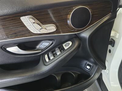 2018 Mercedes-Benz GLC GLC 300 4MATIC 4DR SUV   - Photo 18 - Hamilton, OH 45015