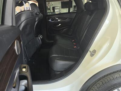 2018 Mercedes-Benz GLC GLC 300 4MATIC 4DR SUV   - Photo 12 - Hamilton, OH 45015