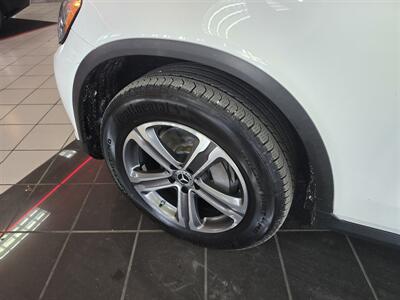 2018 Mercedes-Benz GLC GLC 300 4MATIC 4DR SUV   - Photo 29 - Hamilton, OH 45015