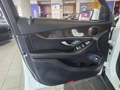 2018 Mercedes-Benz GLC GLC 300 4MATIC 4DR SUV   - Photo 7 - Hamilton, OH 45015