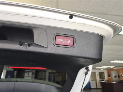 2018 Mercedes-Benz GLC GLC 300 4MATIC 4DR SUV   - Photo 28 - Hamilton, OH 45015