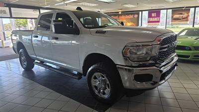 2023 RAM 2500 Tradesman   - Photo 4 - Hamilton, OH 45015
