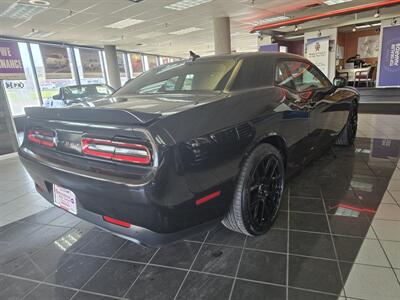 2015 Dodge Challenger R/T Scat Pack 2DR COUPE   - Photo 4 - Hamilton, OH 45015