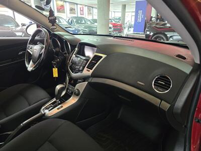 2014 Chevrolet Cruze 1LT Auto   - Photo 13 - Hamilton, OH 45015