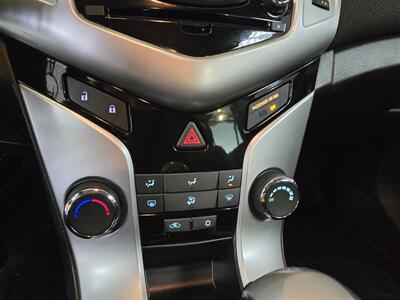 2014 Chevrolet Cruze 1LT Auto   - Photo 19 - Hamilton, OH 45015