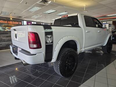 2014 RAM 1500 Sport 4DR CREW CAB 4X4/HEMI   - Photo 4 - Hamilton, OH 45015