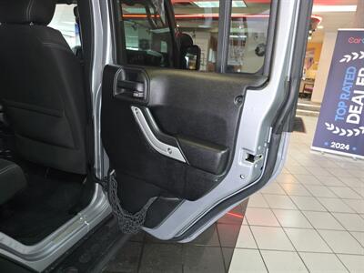 2015 Jeep Wrangler Rubicon 2DR SUV 4X4   - Photo 16 - Hamilton, OH 45015