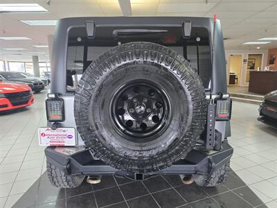 2015 Jeep Wrangler Rubicon 2DR SUV 4X4   - Photo 5 - Hamilton, OH 45015