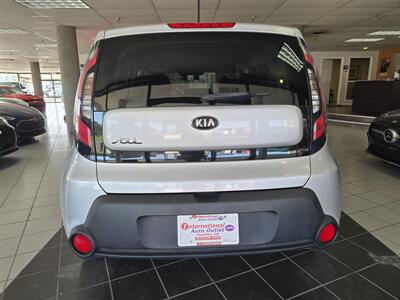 2014 Kia Soul   - Photo 4 - Hamilton, OH 45015