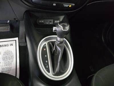 2014 Kia Soul   - Photo 19 - Hamilton, OH 45015