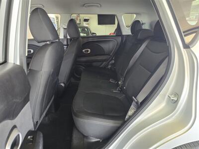 2014 Kia Soul   - Photo 10 - Hamilton, OH 45015