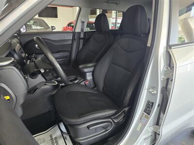 2014 Kia Soul   - Photo 8 - Hamilton, OH 45015