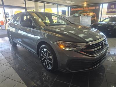 2024 Volkswagen Jetta S   - Photo 3 - Hamilton, OH 45015