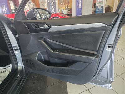 2024 Volkswagen Jetta S   - Photo 12 - Hamilton, OH 45015