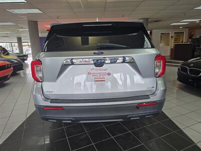 2020 Ford Explorer XLT 4DR SUV AWD - Photo 5 - Hamilton, OH 45015