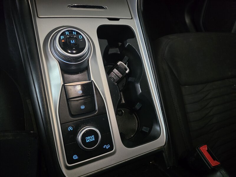 2020 Ford Explorer XLT 4DR SUV AWD - Photo 26 - Hamilton, OH 45015