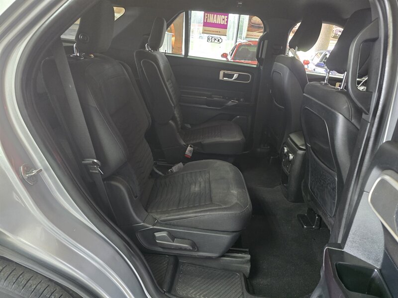 2020 Ford Explorer XLT 4DR SUV AWD - Photo 19 - Hamilton, OH 45015