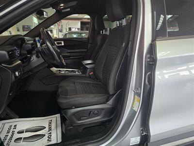 2020 Ford Explorer XLT 4DR SUV AWD - Photo 9 - Hamilton, OH 45015
