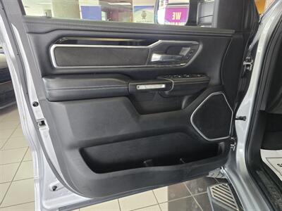 2020 RAM 1500 Laramie   - Photo 7 - Hamilton, OH 45015