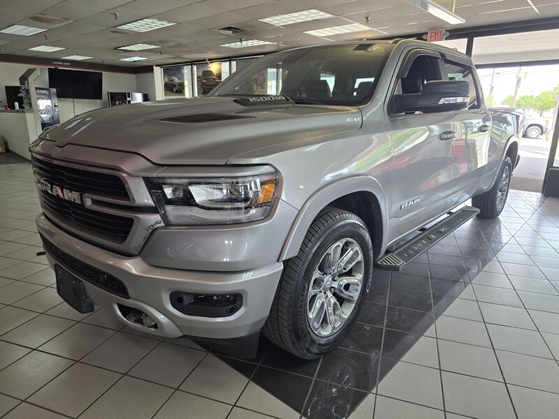 2020 RAM 1500 Laramie   - Photo 1 - Hamilton, OH 45015