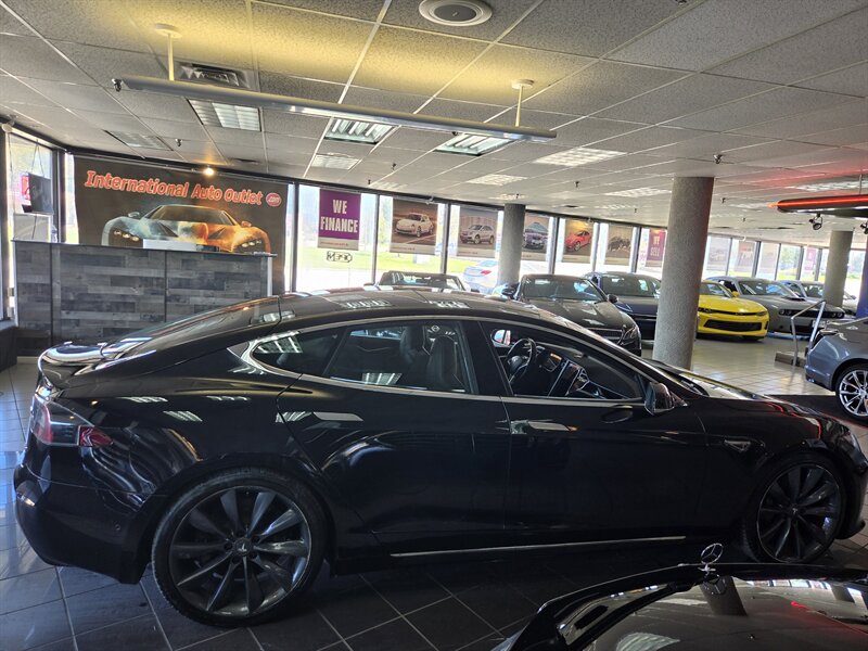2016 Tesla Model S 90D 4DR HATCHBACK AWD - Photo 7 - Hamilton, OH 45015