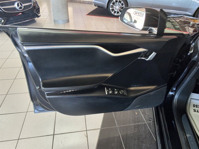 2016 Tesla Model S 90D 4DR HATCHBACK AWD - Photo 10 - Hamilton, OH 45015