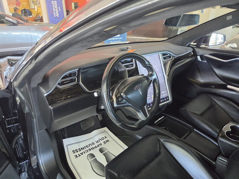 2016 Tesla Model S 90D 4DR HATCHBACK AWD - Photo 11 - Hamilton, OH 45015