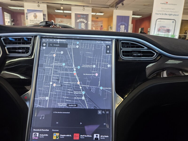 2016 Tesla Model S 90D 4DR HATCHBACK AWD - Photo 23 - Hamilton, OH 45015