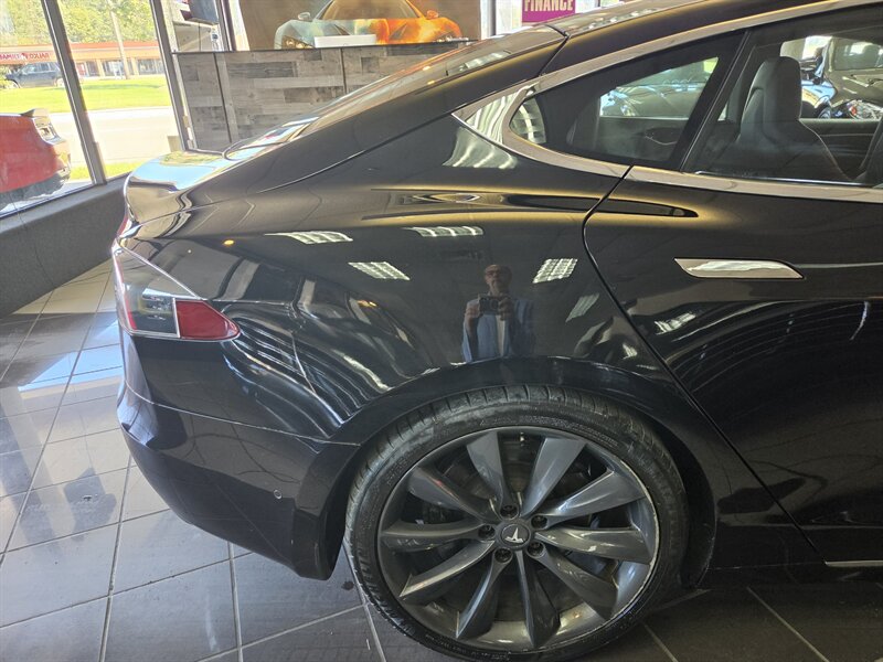 2016 Tesla Model S 90D 4DR HATCHBACK AWD - Photo 29 - Hamilton, OH 45015