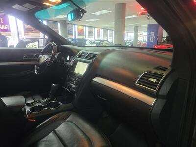 2016 Ford Explorer XLT 4DR SUV AWD - Photo 15 - Hamilton, OH 45015