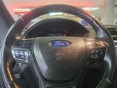 2016 Ford Explorer XLT 4DR SUV AWD - Photo 28 - Hamilton, OH 45015