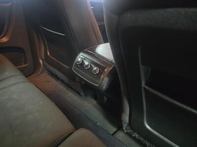 2015 Chevrolet Traverse LT 4DR SUV w/1LT - Photo 13 - Hamilton, OH 45015