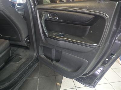 2015 Chevrolet Traverse LT 4DR SUV w/1LT - Photo 12 - Hamilton, OH 45015