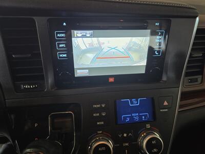 2017 Toyota Sienna Limited 7-Passenger 4DR MINI-VAN   - Photo 29 - Hamilton, OH 45015