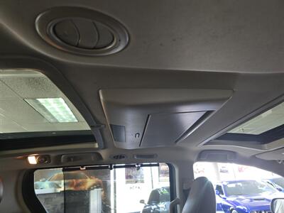 2017 Toyota Sienna Limited 7-Passenger 4DR MINI-VAN   - Photo 18 - Hamilton, OH 45015