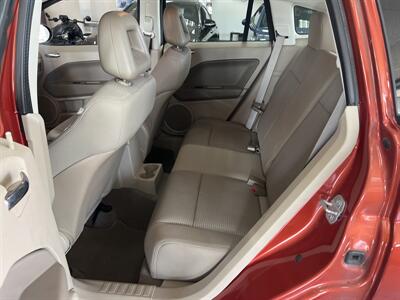 2009 Dodge Caliber SXT   - Photo 17 - Hamilton, OH 45015
