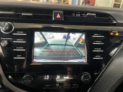 2019 Toyota Camry SE   - Photo 16 - Hamilton, OH 45015