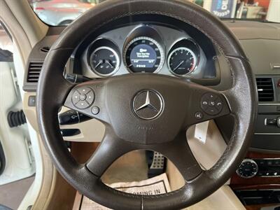 2011 Mercedes-Benz C 300 Luxury 4MATIC 4DR SEDAN   - Photo 14 - Hamilton, OH 45015