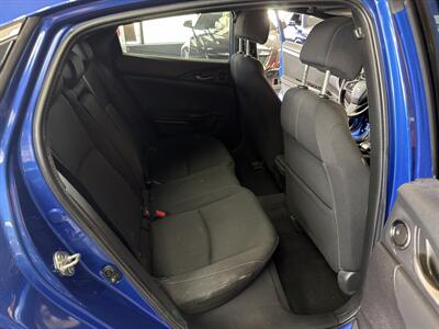 2017 Honda Civic EX 4DR HATCHBACK TURBO   - Photo 23 - Hamilton, OH 45015