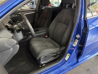 2017 Honda Civic EX 4DR HATCHBACK TURBO   - Photo 10 - Hamilton, OH 45015
