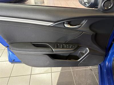2017 Honda Civic EX 4DR HATCHBACK TURBO   - Photo 20 - Hamilton, OH 45015
